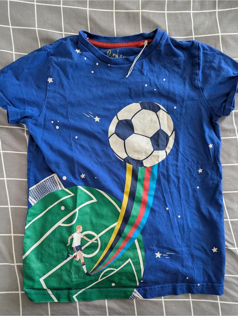 Boden soccer tee